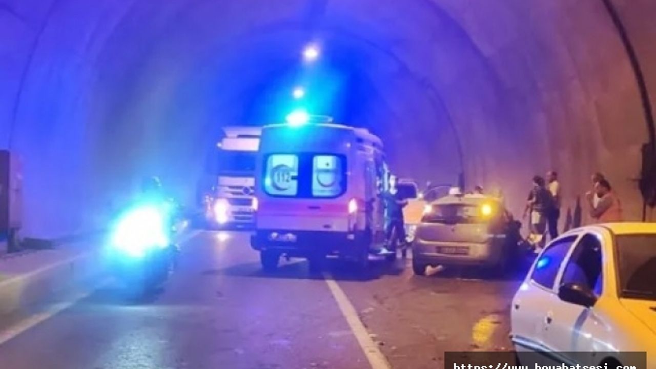 Boyabat Sinop yolunda kaza 3 yaralı !
