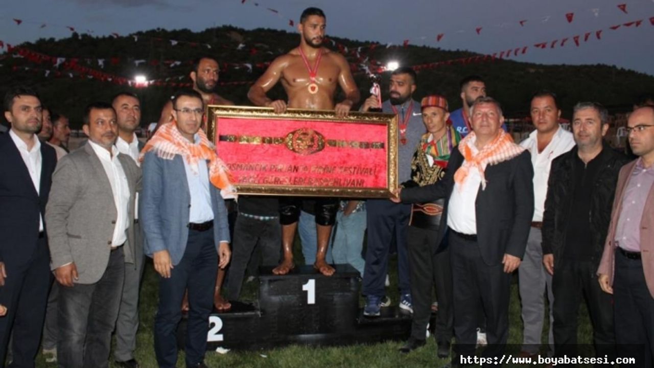 Osmancık Güreşleri'nde başpehlivan Mustafa Taş oldu