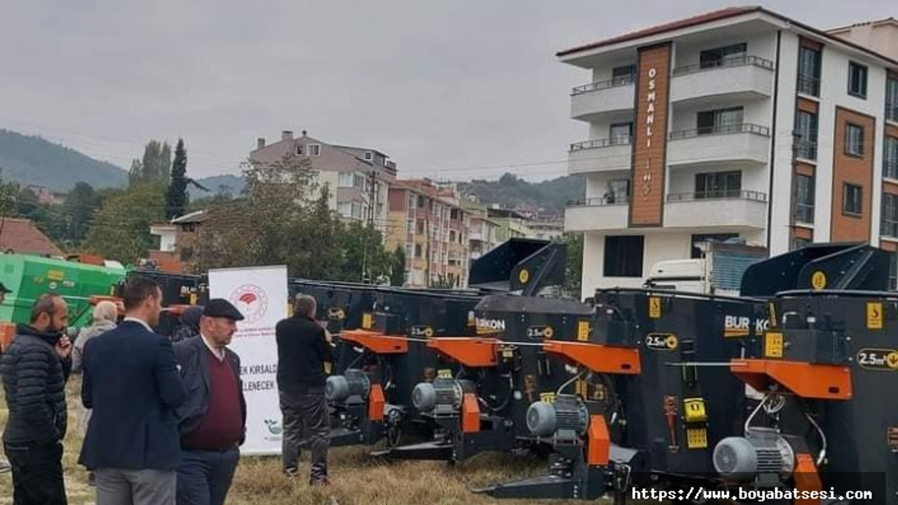 Boyabat’ta çiftçiye yüzde 70 hibeli makine