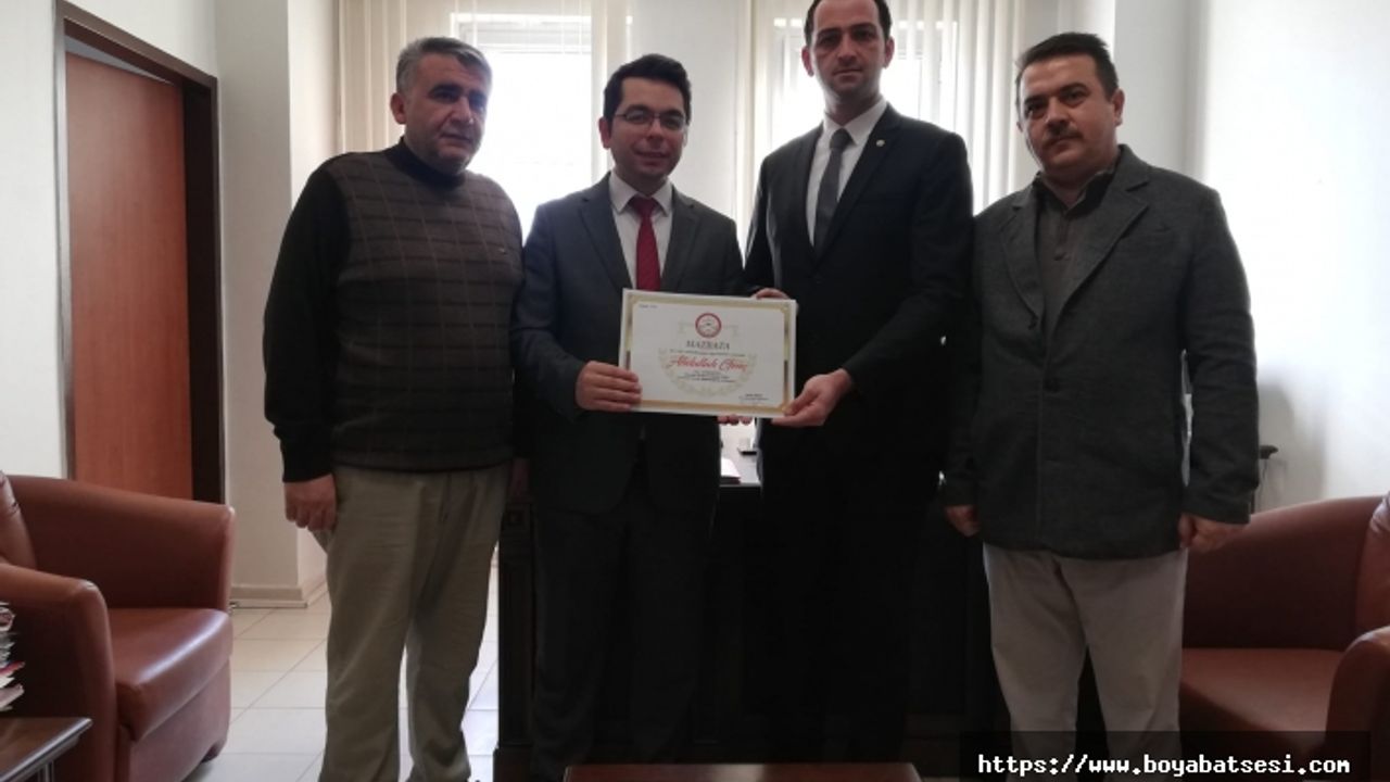 Boyabat TSO Başkanı Abdullah Genç mazbatasını aldı