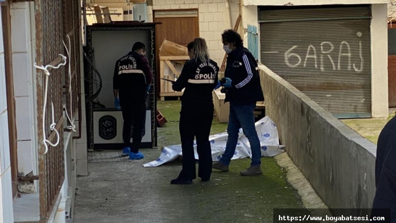 Gece balkondan düşerek ölen şahıs sabah fark edildi 