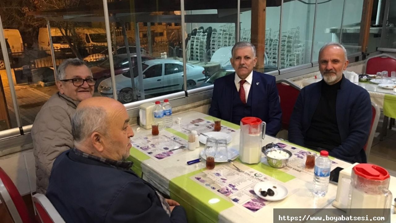 Yeniden Refaf Partisi Milletvekili Adayı Mustafa Çınar Boyabat'ta gazetecilerle iftarda buluştu