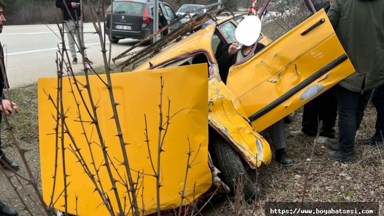 Boyabat'ta kanala devrilen otomobilin sürücüsü ve eşi yaralandı