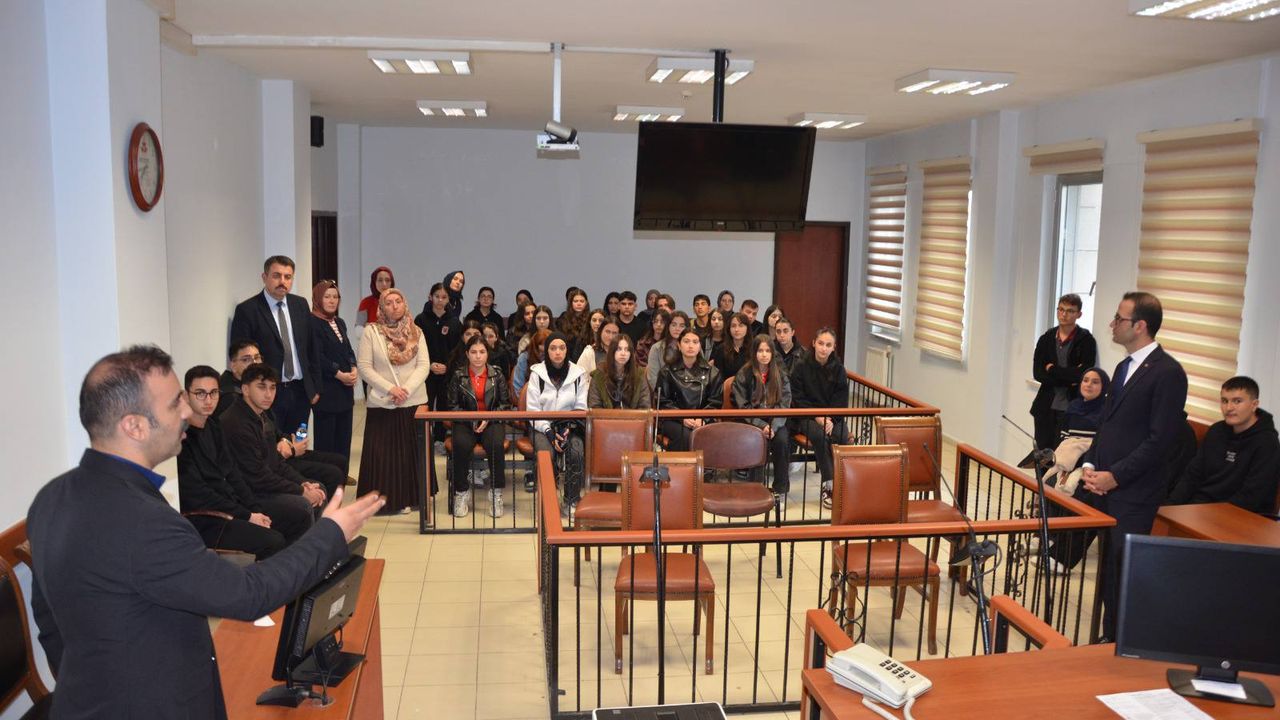 ODAK Projesi ile Öğrenciler Adaletin Kalbinde!