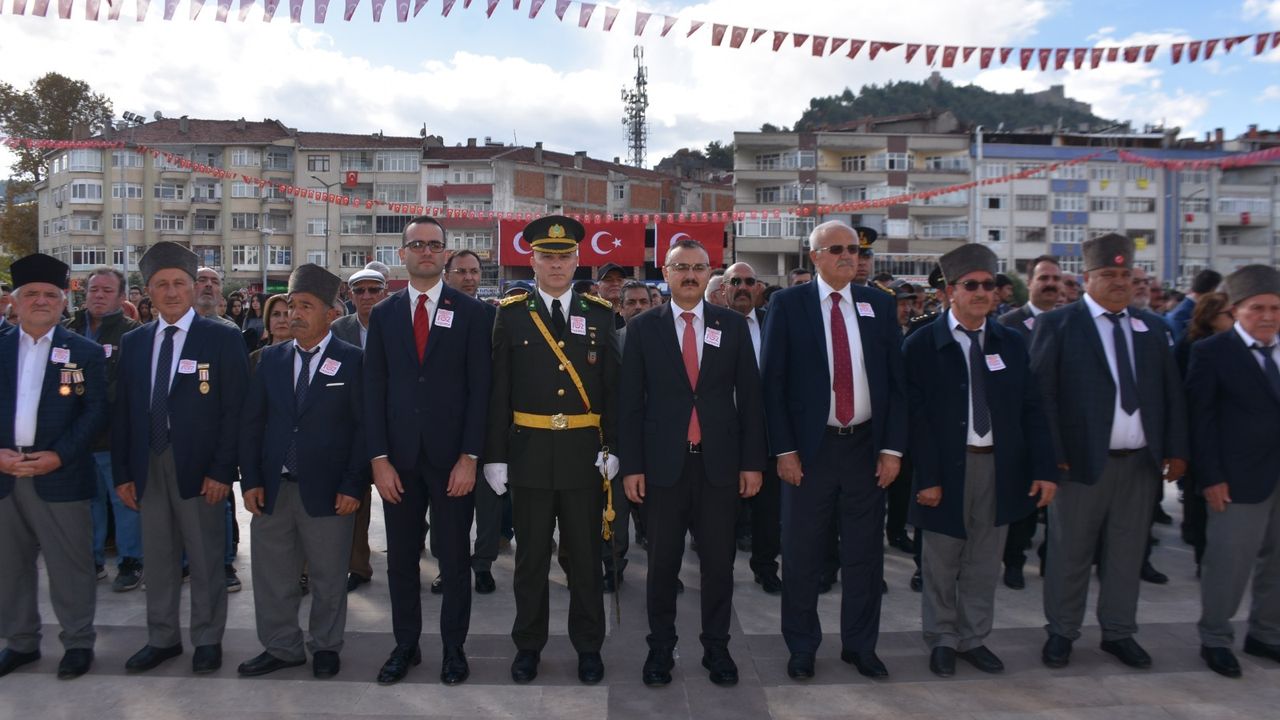 Boyabat'ta 29 Ekim Cumhuriyet Bayramı kutlamaları başladı