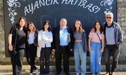 Ayrancıoğlu ve öğrencilerinden Ayancık'ta karikatür sergisi ve atölye çalışması