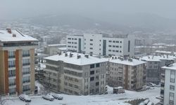 Boyabat’ta Soğuk Hava ve Buzlanma Tehlikesi Devam Ediyor