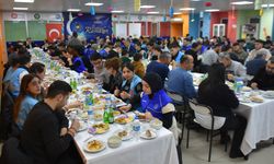 Boyabat'ta üniversite öğrencilerine iftar yemeği verildi