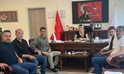 BOYABAT MUHTARLAR DERNEĞİNDEN HASTANE BAŞHEKİMİNE ZİYARET