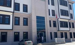 Boyabat Kaymakamlığı’ndaki Bozuk Asansör Vatandaşları Mağdur Ediyor