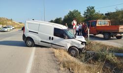 Boyabat'ta iki otomobilin çarpıştığı kazada 1 kişi yaralandı