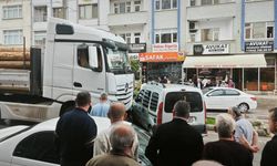 Boyabat Ana Caddede Trafik Kazası: Alternatif Yol İhtiyacı Gündeme Geldi