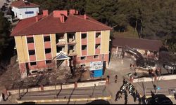 Boyabat Emniyet Binası’nın yıkım çalışmaları başladı