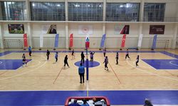 BOYABAT'TA KADINLAR GÜNÜ VOLEYBOL TURNUVASI SONUÇLANDI