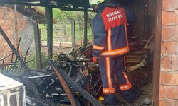 Boyabat’ta çıkan ahır yangını söndürüldü