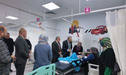 İl Millî Eğitim Müdürü Osman Cebeci'den yaralı öğrenciye ziyaret