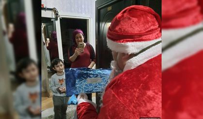 Noel Baba, Boyabat'ta Hediye Dağıttı  