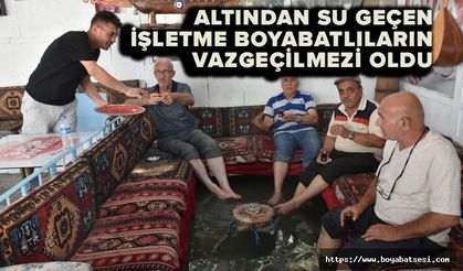 Sıcaktan bunalan vatandaşlar bu kahvehaneye koşuyor