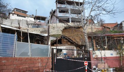 Boyabat’ta İstinat Duvarı Çöken Binanın Sahibi  Mağdur: Yardım Bekliyor