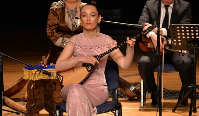 Kazakistanlı Nazira Mahambetova  Boyabat’ta konser verecek