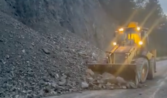 Durağan-Vezirköprü Devlet Yolu Trafiğe Açıldı
