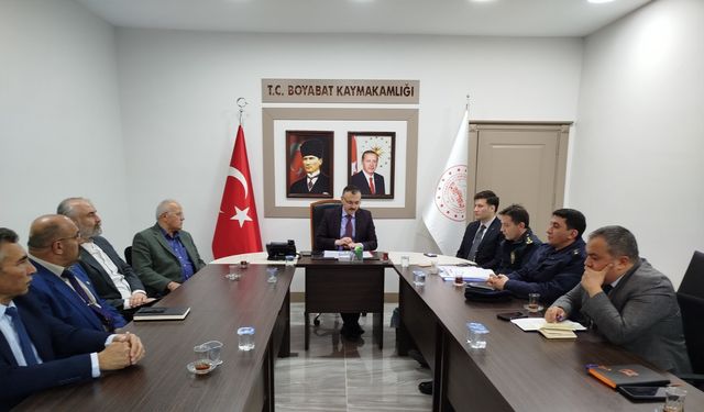 Boyabat'ta "Bir Kural Bir Ömür" konulu toplantı gerçekleştirildi.