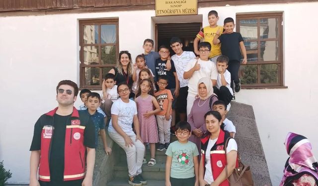 Boyabatlı aileler Sinop'ta Tarihi ve Kültürel mekanları gezdiler