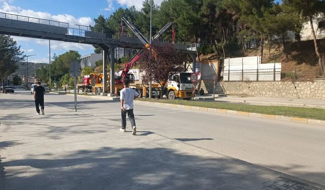 Boyabat’ta Üst Geçit Yenilenerek Hizmete Girdi