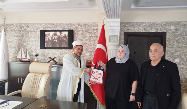 Budapeşteli Jazmin, Durağan’da Müslüman oldu