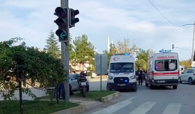 Devrilen motosikletin sürücüsü hastaneye kaldırıldı