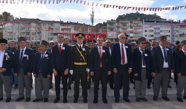 Boyabat'ta 29 Ekim Cumhuriyet Bayramı kutlamaları başladı