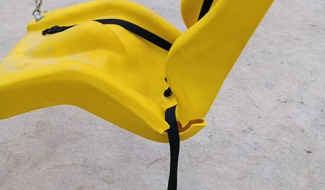 Yeni yapılan park alanında çirkin görüntüler tepkiye yol açtı !