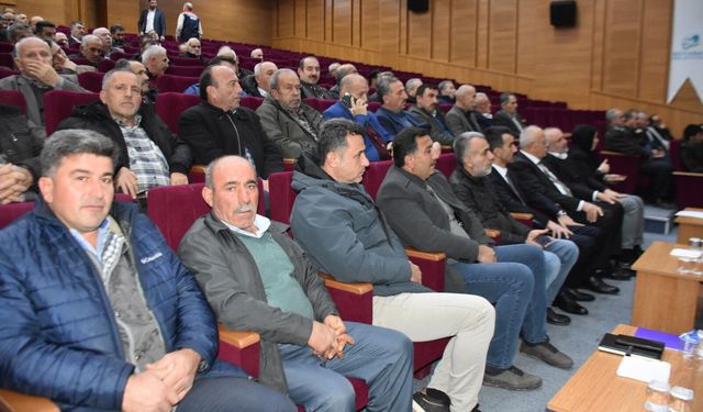 Boyabat'ta muhtarlara yönelik eğitim programı düzenlendi