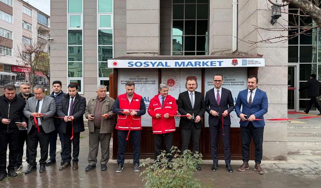 Boyabat’ta Sosyal Market Hizmete Açıldı