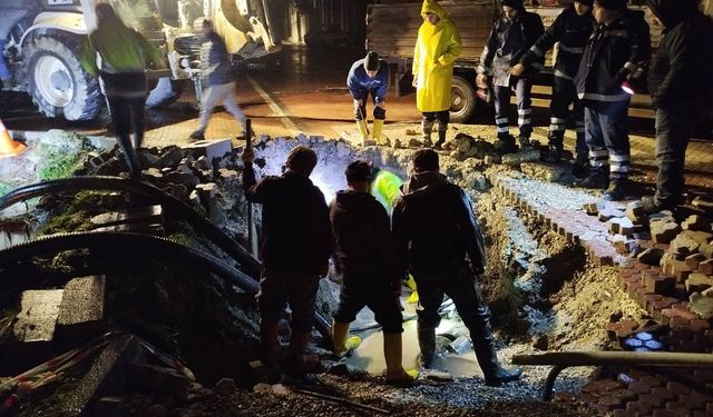 Boyabat’ta Ana Su Hattı Patladı: Gece Yarısı Su Yeniden Verildi