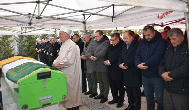 Kastamonu Valisi Meftun Dallı'nın Kayınvalidesi Son Yolculuğuna Uğurlandı