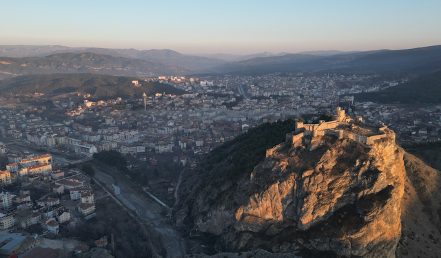 Boyabat sahura depremle uyandı !