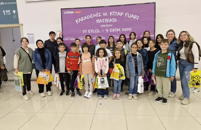 Yaşar Topçu Yatılı Bölge Ortaokulu Öğrencilerinden Samsun Kitap Fuarı Çıkarması
