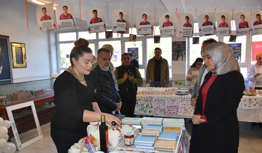 Boyabat'ta LÖSEV Vakfı yararına kermes düzenlendi