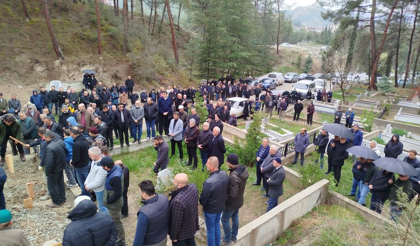 CEVDET ÇETİN DUALARLA TOPRAĞA VERİLDİ