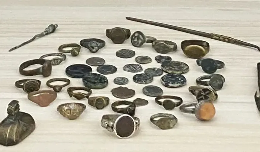 Boyabat’ta Tarihi Eser Operasyonu: 16 Sikke ve 23 Yüzük Ele Geçirildi