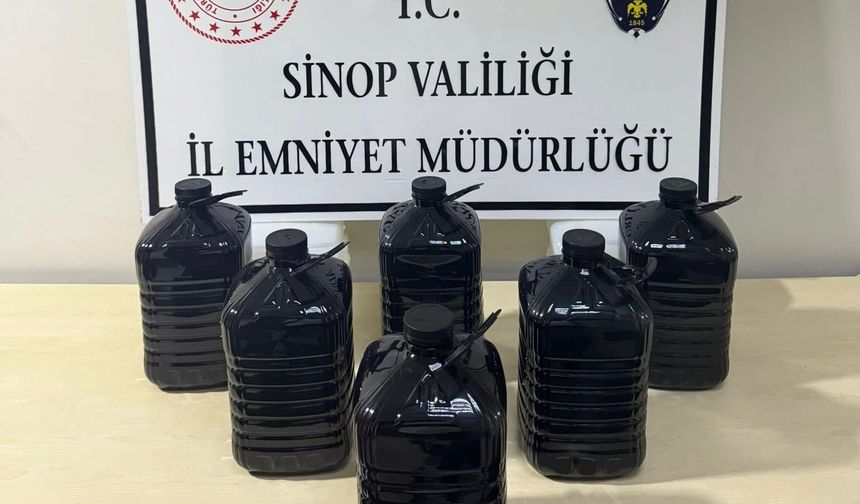Kaçak Alkol Operasyonu: 30 Litre Etil Alkol Ele Geçirildi