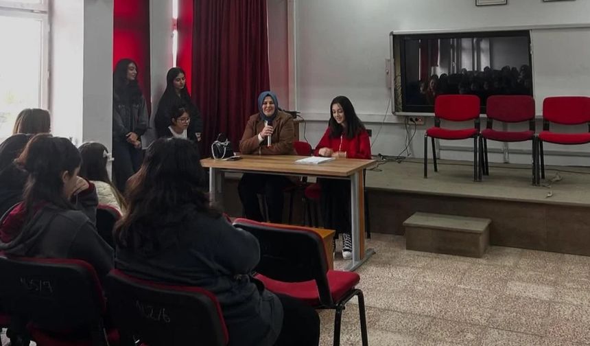 Boyabat'ta öğrenciler ilham veren rol modellerle buluşuyor