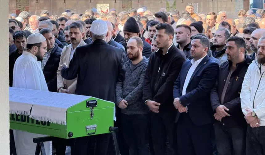 Yürek yakan veda! Mustafa bebek son yolculuğuna uğurlandı!