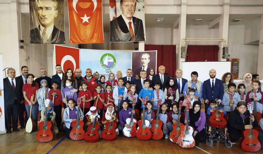 Boyabat’ta “Müzik, Resim ve Spor: Çocuğun Cennetidir” Projesi