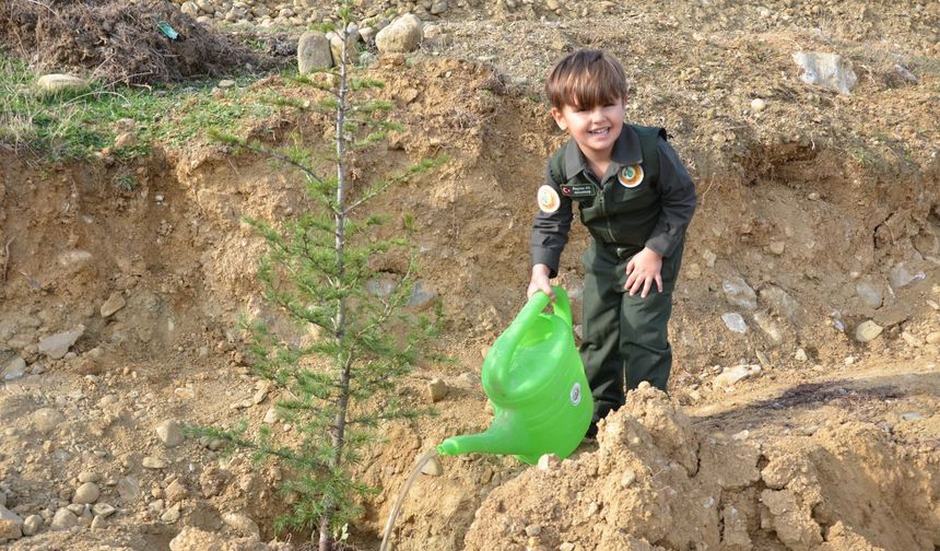 Yeşil Vatan Aşkı Küçük Yüreklerde: Poyraz Ali Herkese Örnek Oldu