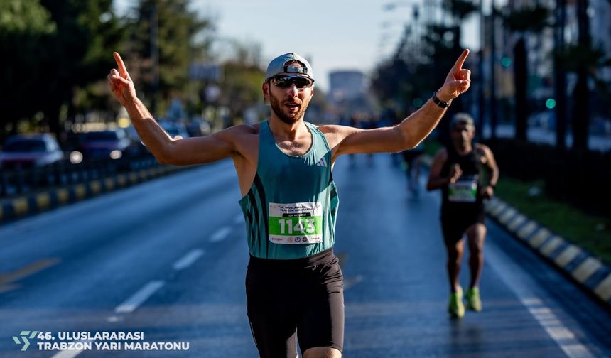Boyabatlı Esnaf Kadir Burt Trabzon Yarı Maratonu’nda Kürsüde
