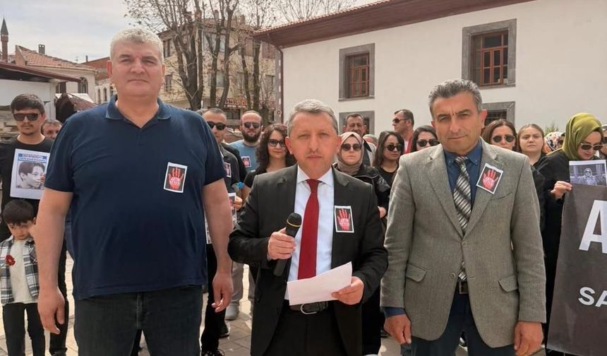 BOYABAT'TA ÜÇ EĞİTİM SENDİKASINDAN ORTAK BASIN AÇIKLAMASI