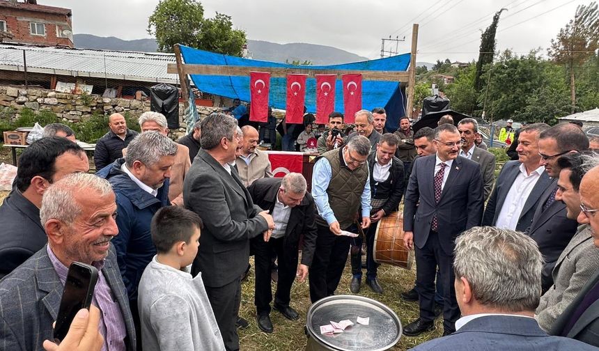 Boyabat’ta Keşkek Şenliği Coşkusu: Binlerce Vatandaş Aynı Sofrada Buluştu