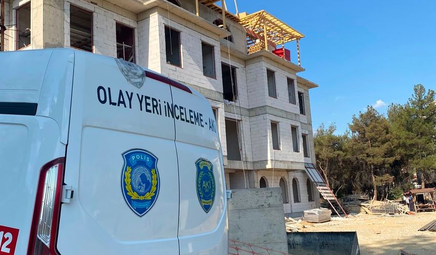 Boyabat'ta inşaattan düşen işçi yaralandı